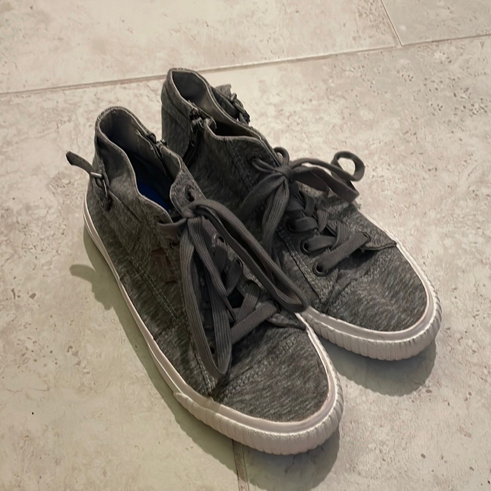Blowfish shoes size 9